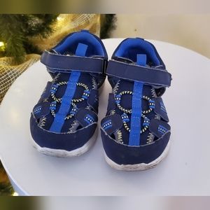Blue sandals toddler size 8